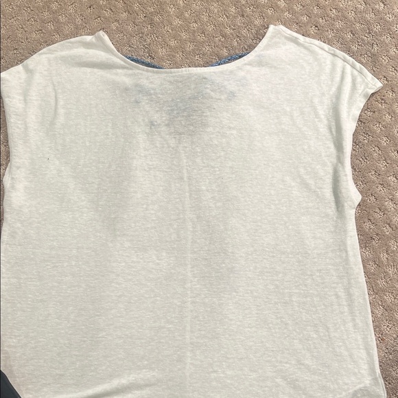 Gap Women's White Sleeveless Top with Blue Accents - Picture 2 of 8